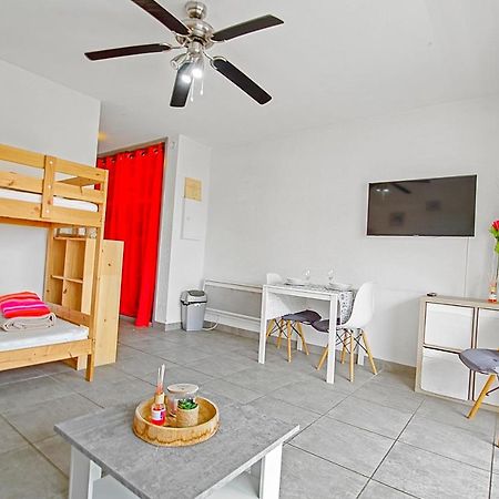 Studio Moderne Avec Parking Et Piscine- 313 Кане Екстериор снимка
