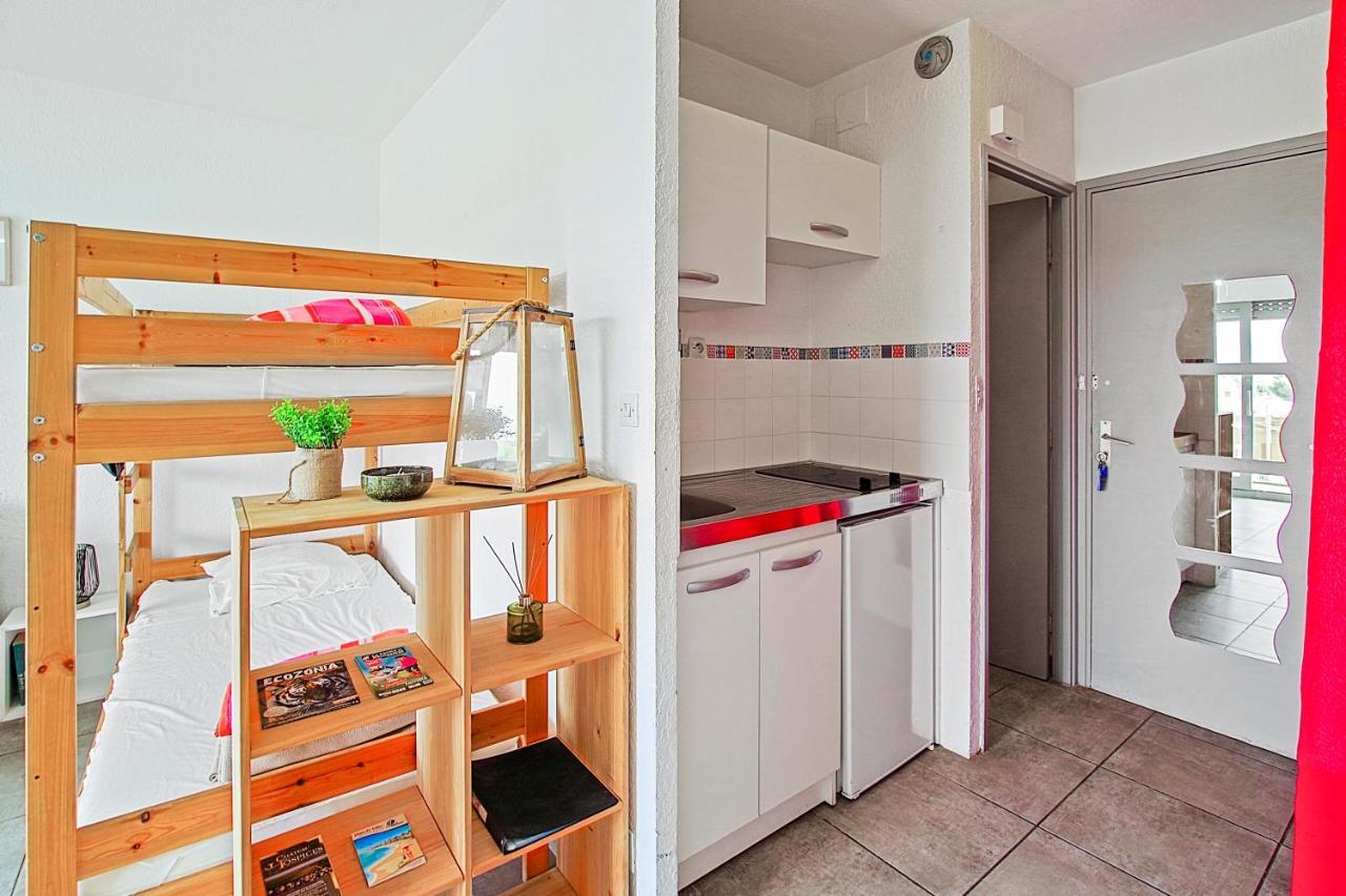 Studio Moderne Avec Parking Et Piscine- 313 Кане Екстериор снимка
